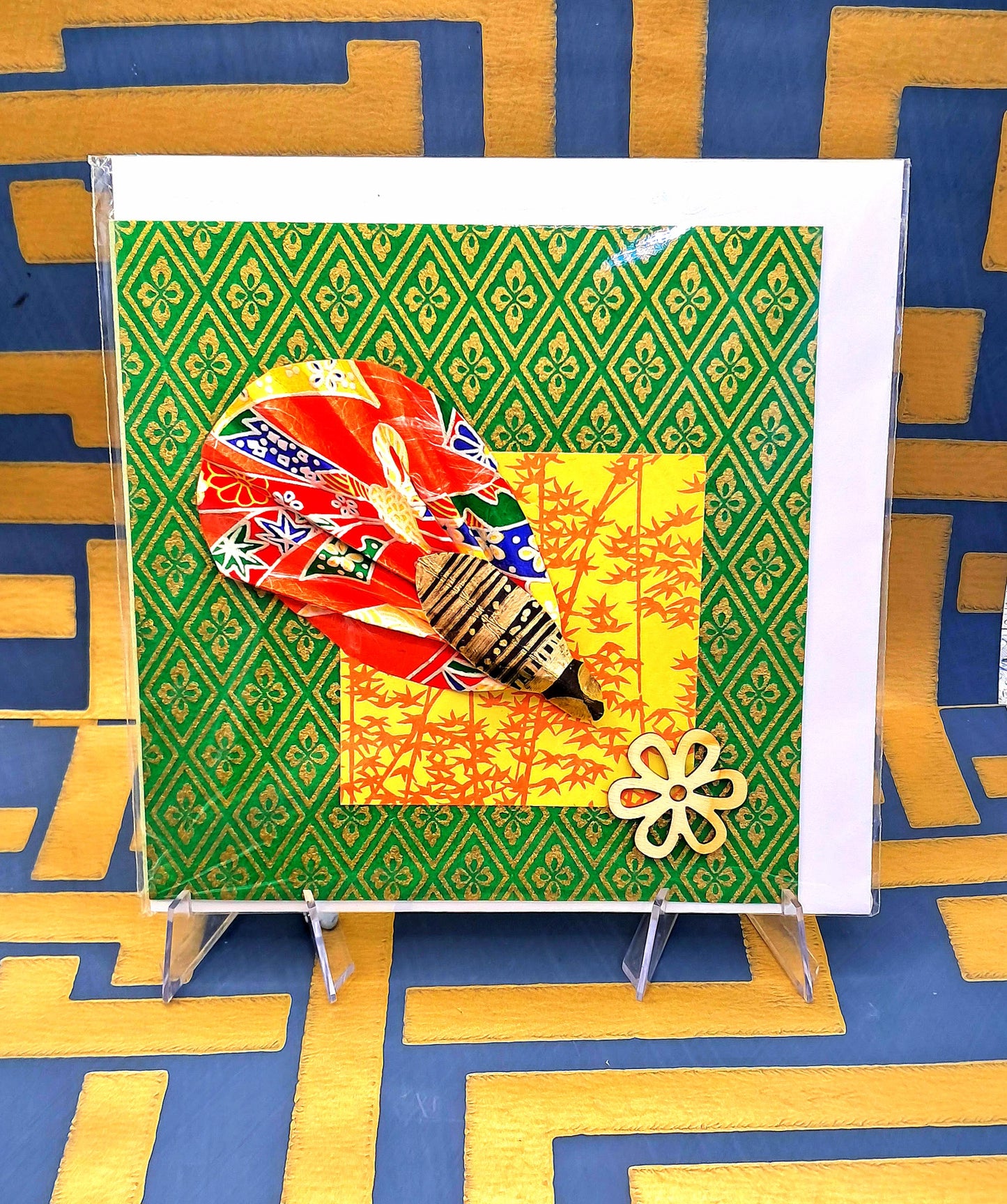 A GIFT FROM JAPAN. HAND CRAFTED AND ECO-FRIENDLY GREETINGS CARD.
